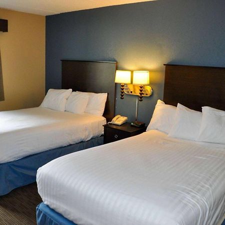 Americinn By Wyndham Clear Lake Exterior photo
